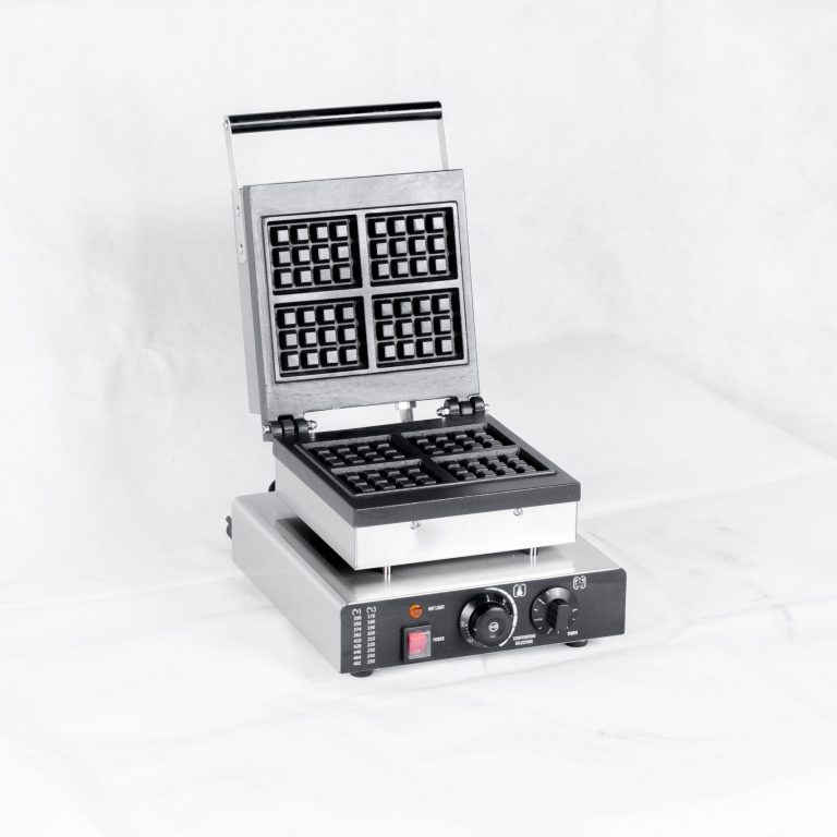 4 Square Grid Non-stick Belgian Waffle Maker Waffle Machine TTS-2210D